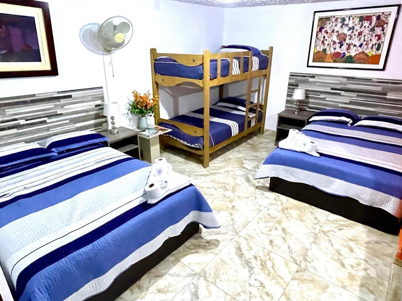 Hostal Ocean Pacifico 푼타네그라 외부 사진