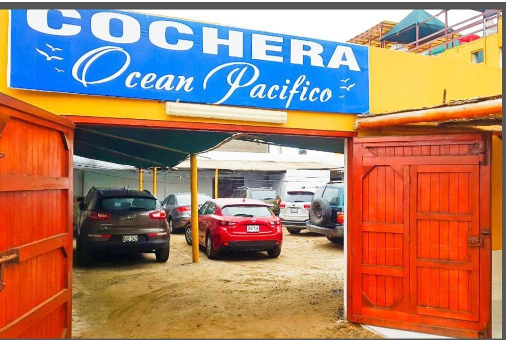 Hostal Ocean Pacifico 푼타네그라 외부 사진