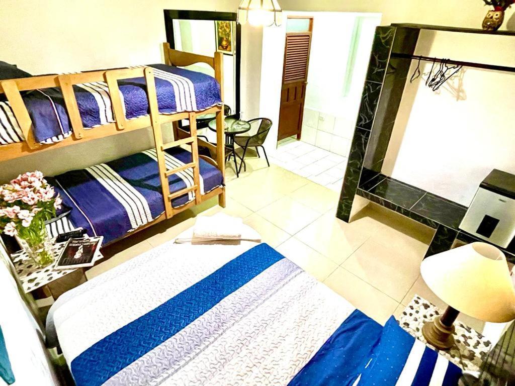 Hostal Ocean Pacifico 푼타네그라 외부 사진