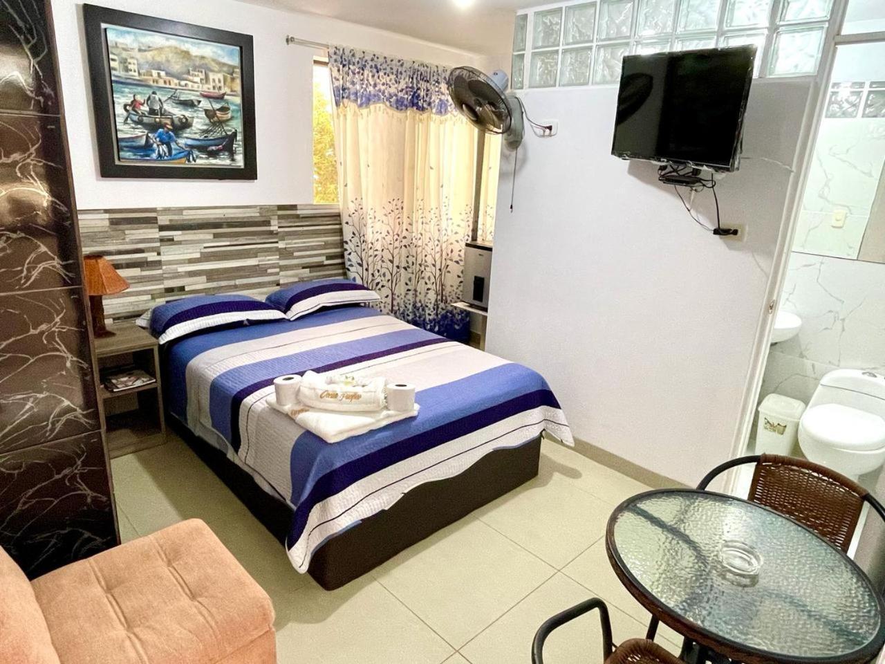 Hostal Ocean Pacifico 푼타네그라 외부 사진