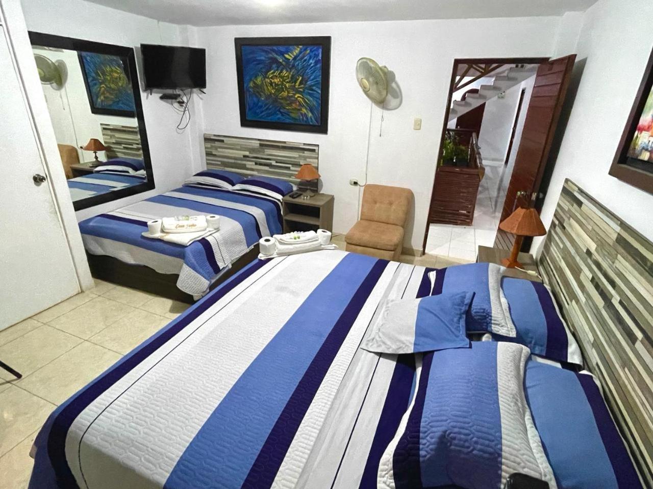 Hostal Ocean Pacifico 푼타네그라 외부 사진