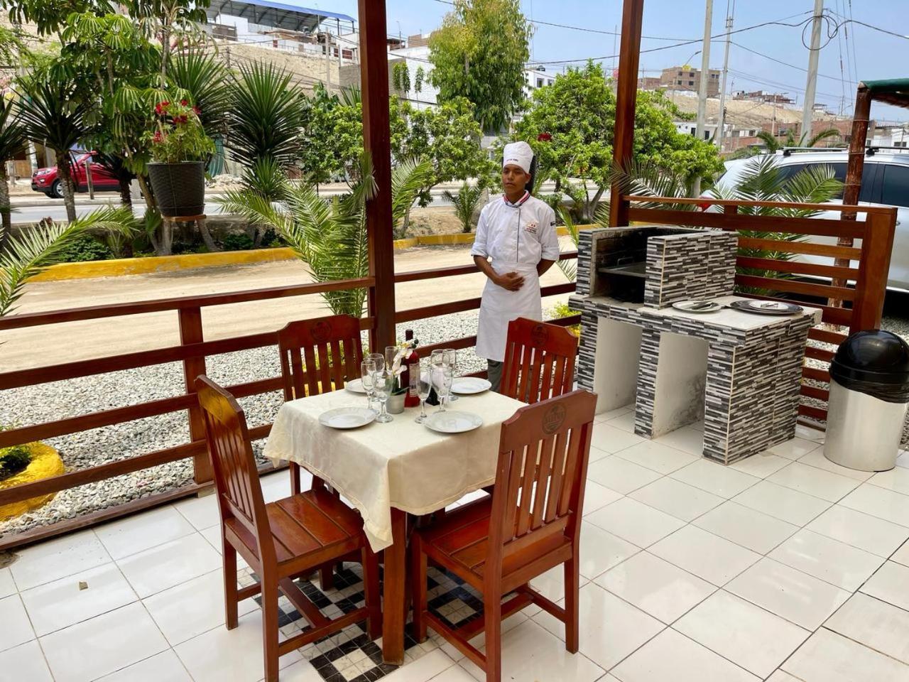 Hostal Ocean Pacifico 푼타네그라 외부 사진