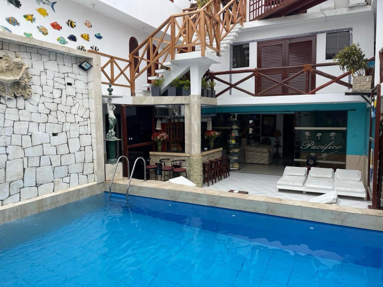 Hostal Ocean Pacifico 푼타네그라 외부 사진